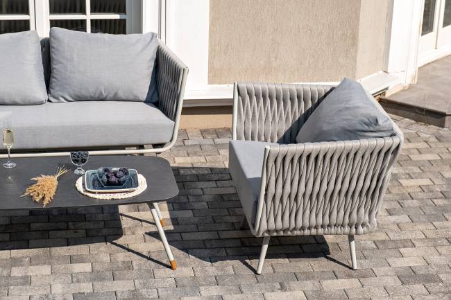 "Монако" лаунж-зона 4-местная из роупа со столом "Верона" (серый гранит), каркас светло-серый, роуп светло-серый