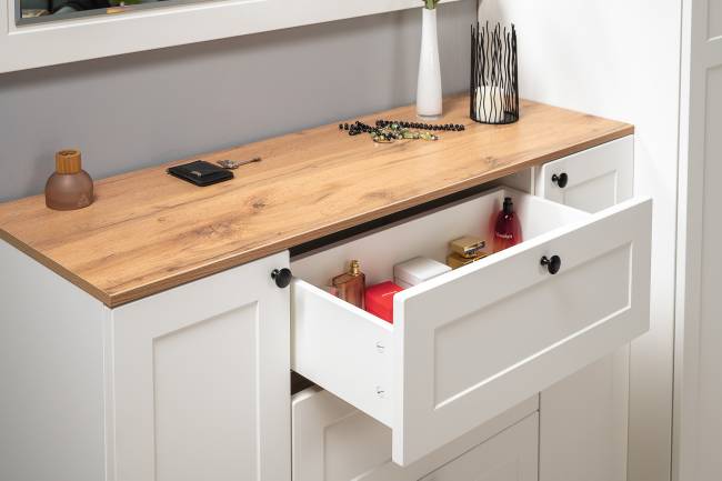 Комод четыре ящика с настенной вешалкой и двумя платяными шкафами Остин цвет белый шагрень/дуб крафт золотой