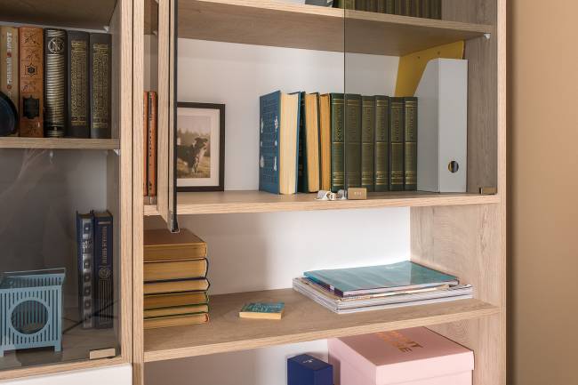 Компьютерный стол со шкафом и полкой со стеклом Бостон цвет дуб эндгрейн элегантный/фасады МДФ милк рикамо софт