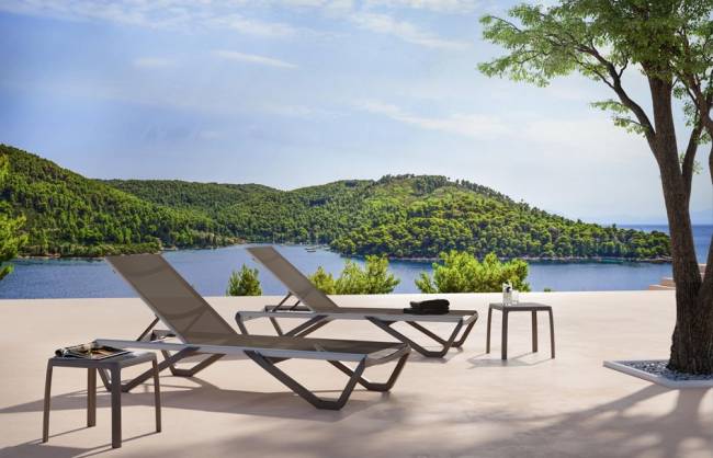 Шезлонг-лежак металлический Wave антрацит, белый 1910х715х300 мм Шезлонг-лежак металлический Wave антрацит, белый 1910х715х300 мм