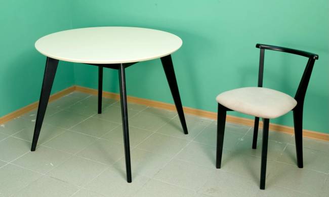 Стол Сканди К 100 чёрное дерево/слоновая кость