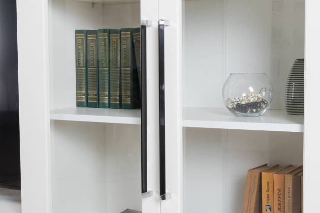 Два серванта и тумба под аппаратуру Валенсия цвет белый шагрень Два серванта и тумба под аппаратуру Валенсия цвет белый шагрень